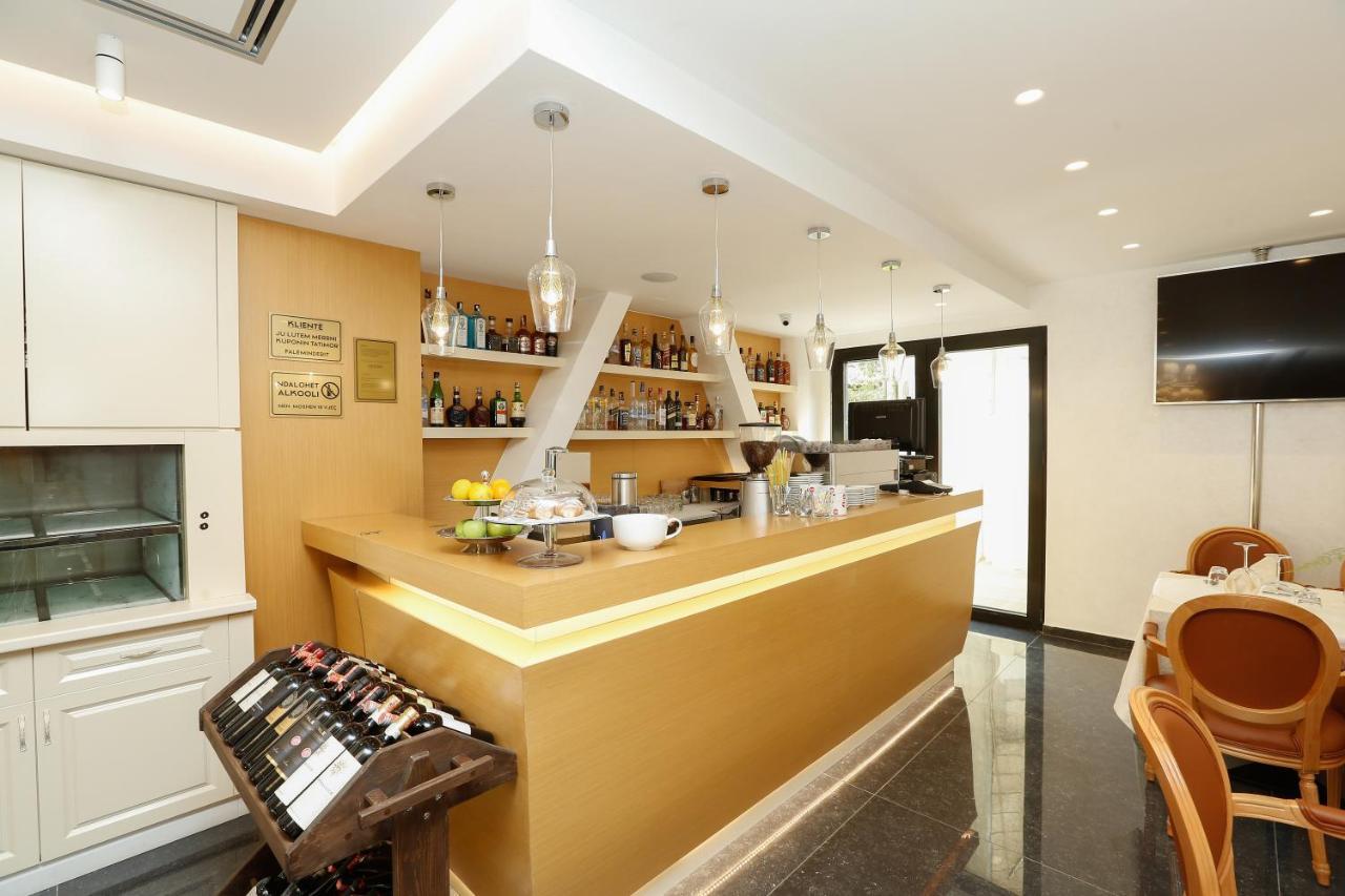 Oxford Hotel Tirana