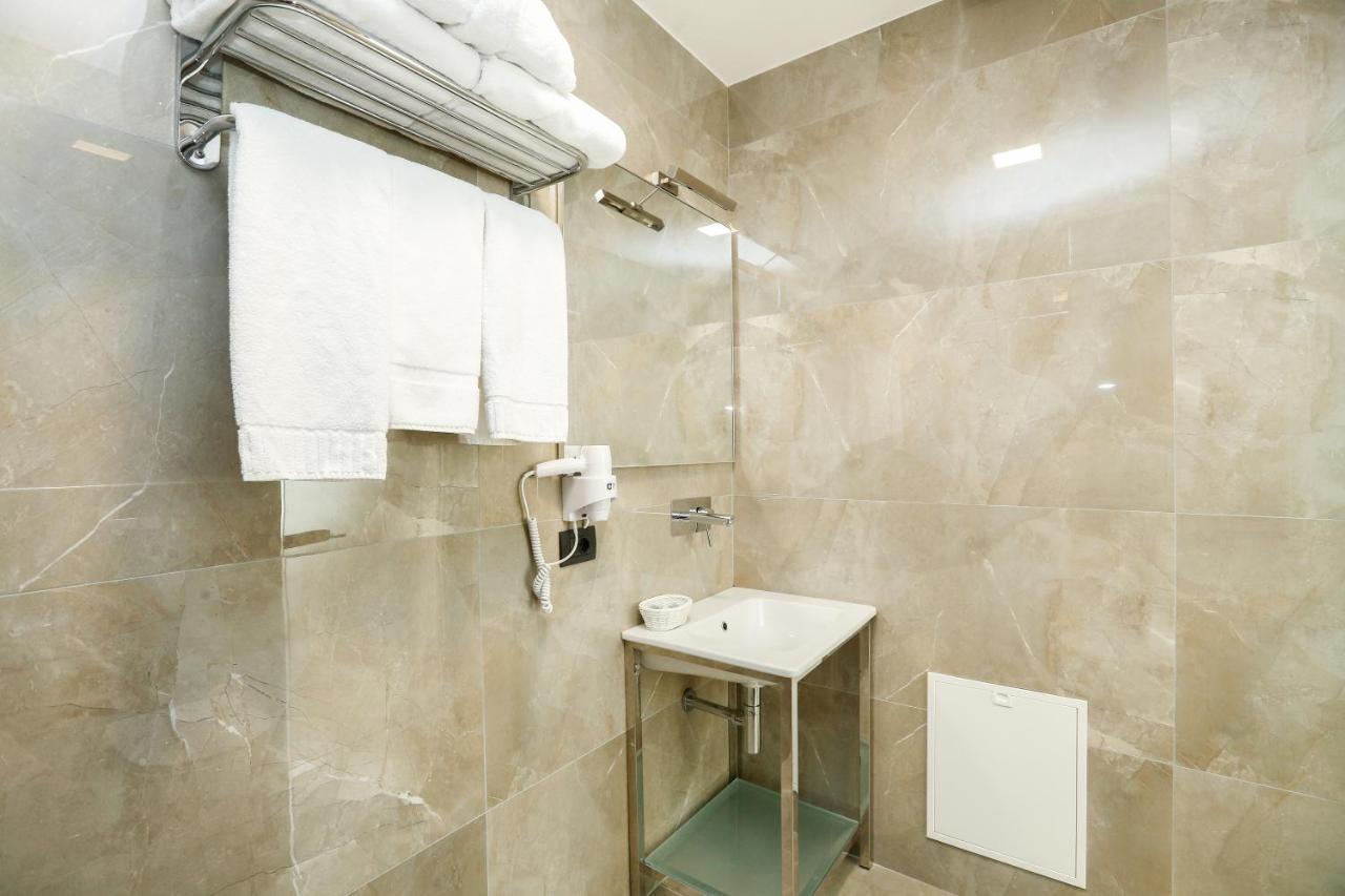 Oxford 4* Tirana