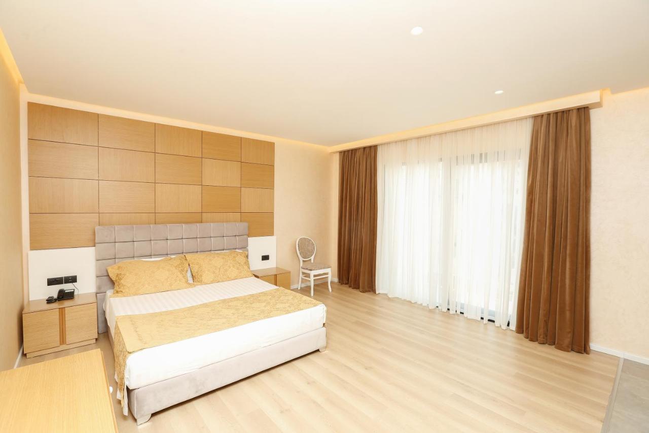 Oxford Hotel Tirana